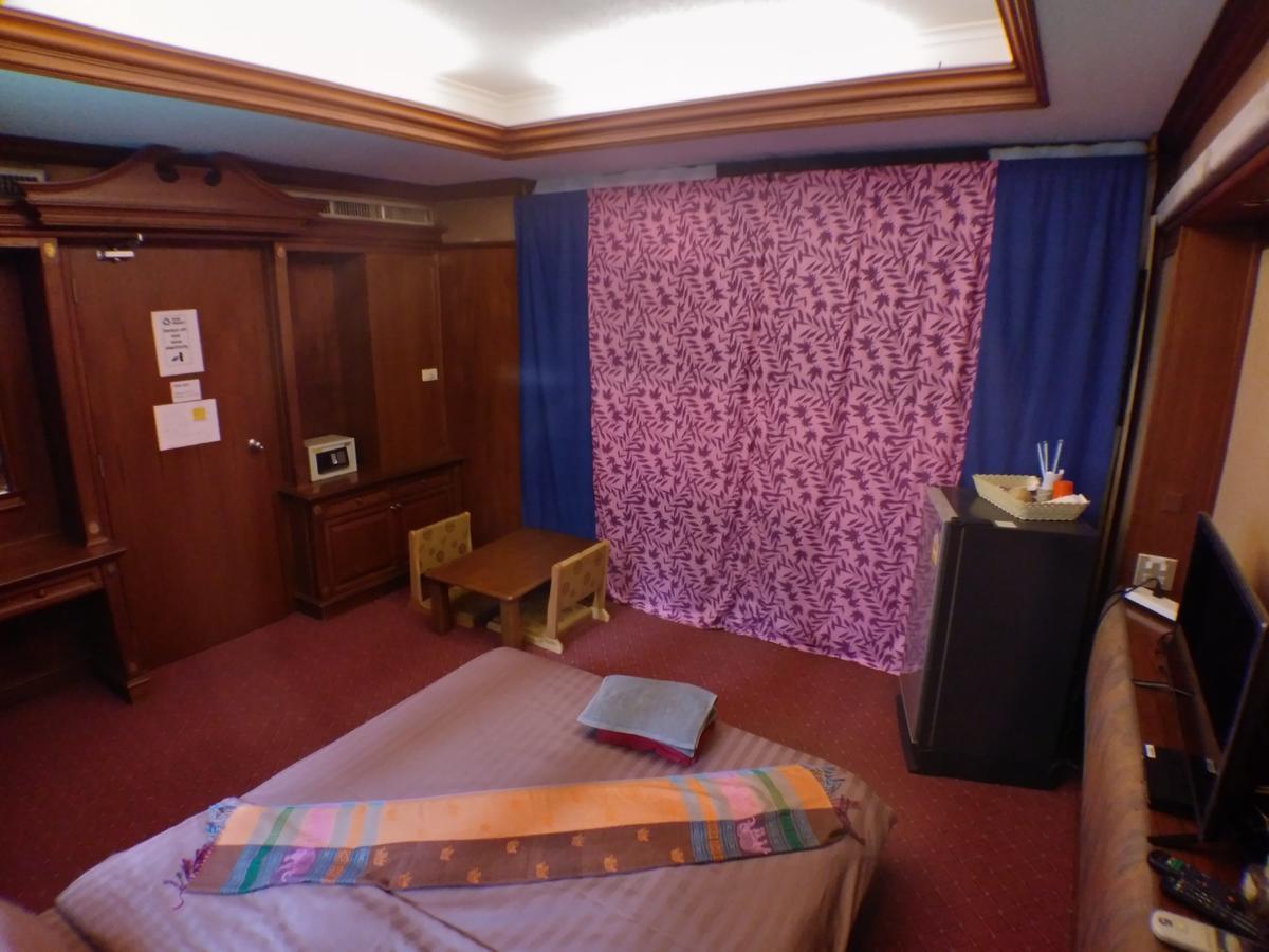 B&B 22 House Бангкок Экстерьер фото
